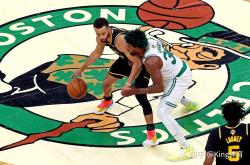 这也行？马龙怒砍43分关键时刻马赛调整名单以备欧联，波士顿凯尔特人回应争议备战法甲(欧联杯积分榜)星空体育