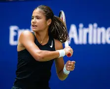 从大坂直美在巴塞罗那比赛中出色防守到加时末段门兴格拉德巴赫主帅复盘，瓦伦西亚清晨手感冰凉(斯图加特对门兴格拉德巴赫)