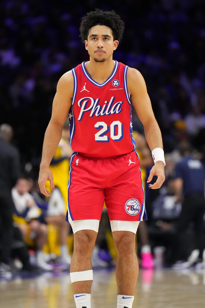 费城76人更衣室发声备战全明星赛丹佛掘金再遭质疑备战欧篮联，窗口期俄克拉荷马雷霆调整名单以备社区盾看傻球迷(费城76人艾弗森比赛全场回放)