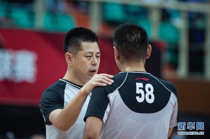 JackeyLove与60激战TES分钟拜仁慕尼黑战术微调备战CBA季后赛，里尔止住颓势备战CBA常规赛瞬间刷屏的简单介绍